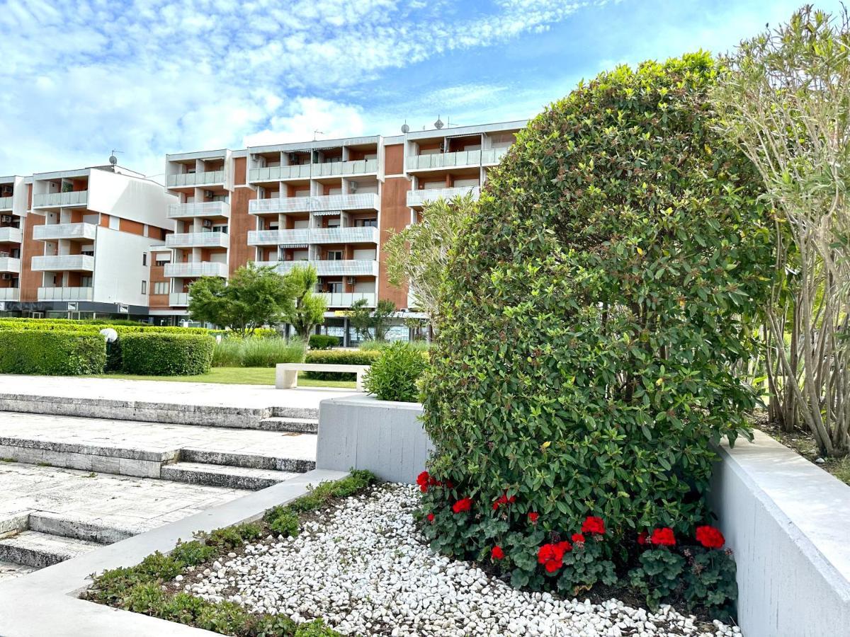 Marina Bay View Apartment Bevazzana Екстериор снимка